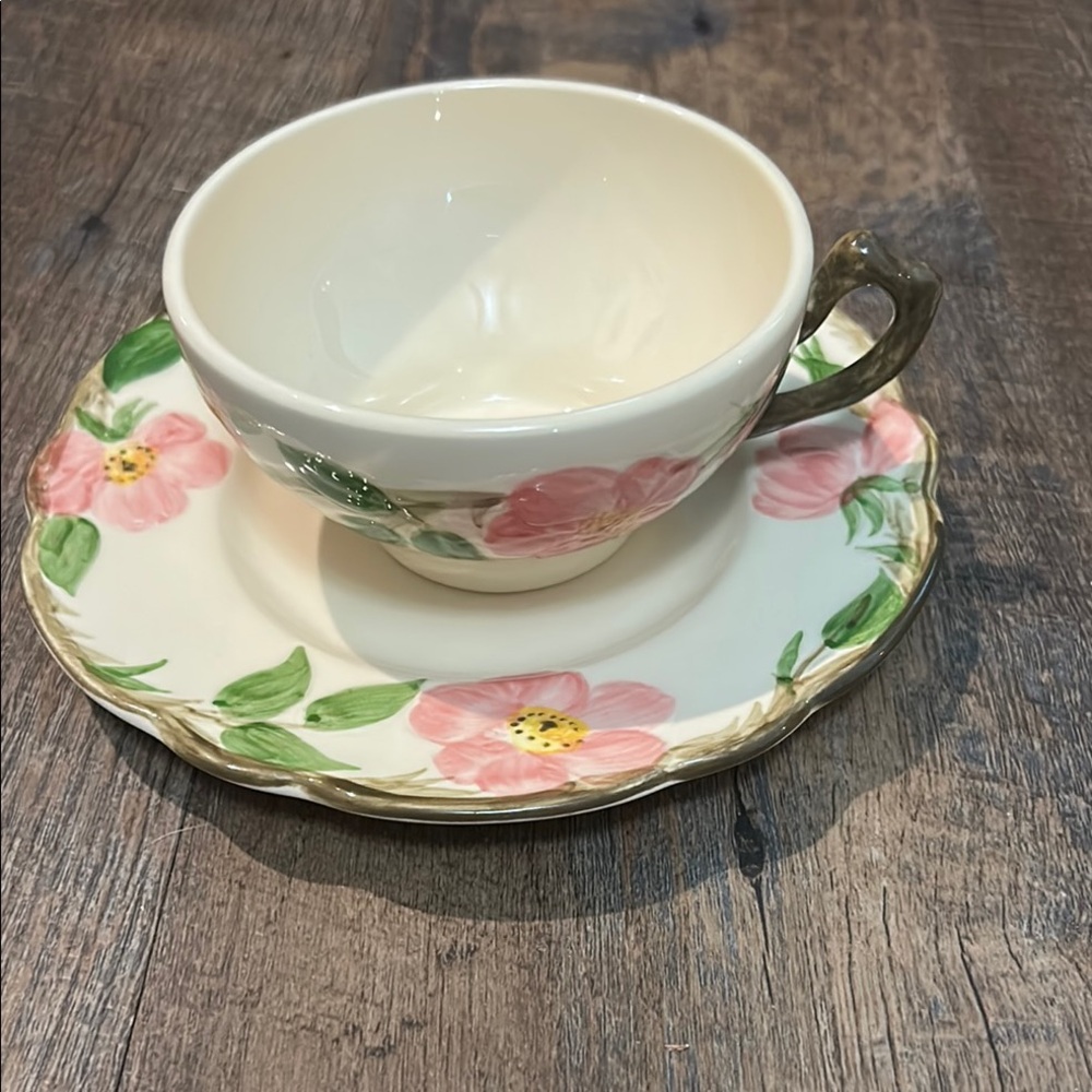 Desert Rose USA BackStamp by‎ FRANCISCAN Tea Cup & Saucer Floral